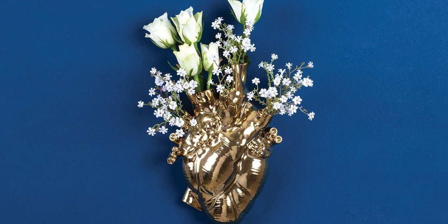 vaso oro con fiori 