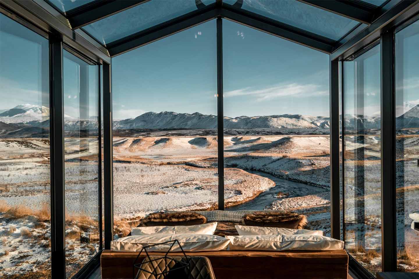 Panorama Glass Lodge in Islanda