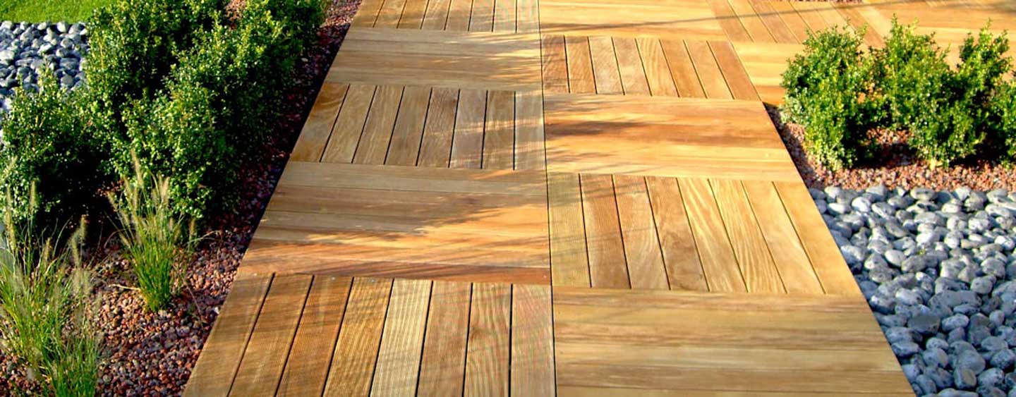 pavimento giardino quadrotte in legno