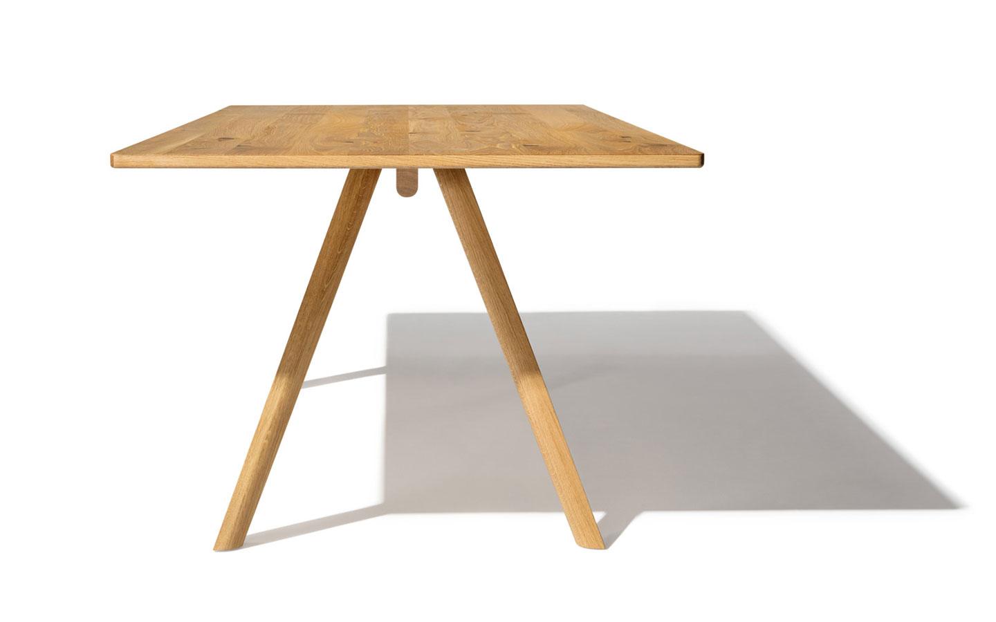 tavolo legno con gambe a cavalletto